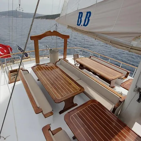 Botel Barbaros Yachting Luxury Private Gulet 6 Cabins Bodrum