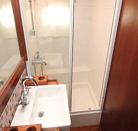 Barbaros Yachting Luxury Private Gulet 6 Cabins Πλωτό κατάλυμα *
