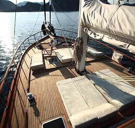 Barbaros Yachting Luxury Private Gulet 6 Cabins Πλωτό κατάλυμα Αλικαρνασσός