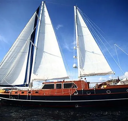 Πλωτό κατάλυμα Barbaros Yachting Luxury Private Gulet 6 Cabins