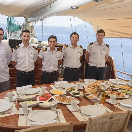 Barbaros Yachting Luxury Private Gulet 6 Cabins Αλικαρνασσός